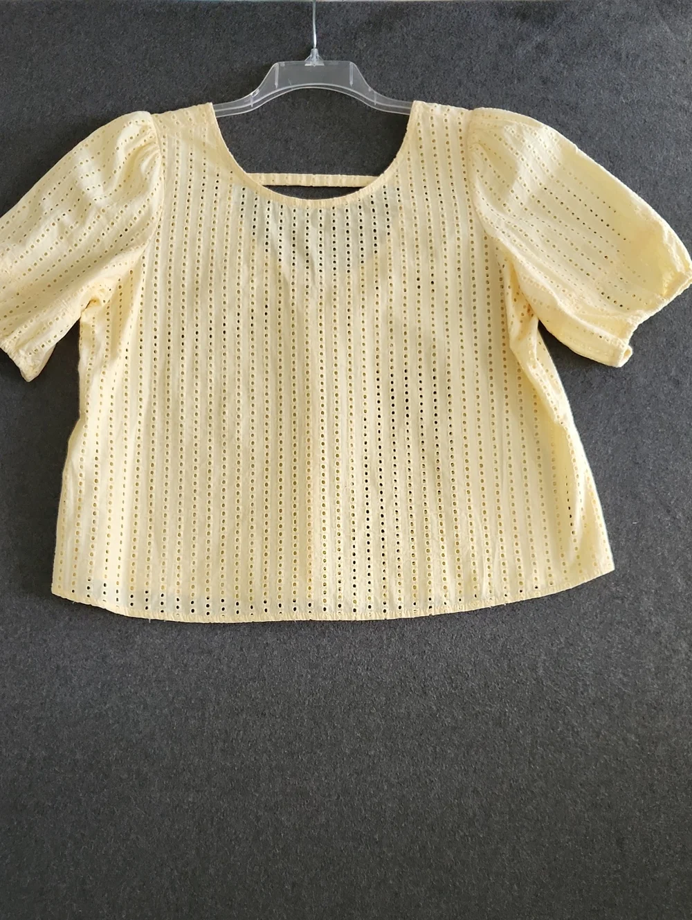 LOFT Womens Butter Yellow Eyelet Puff Sleeve Top Scoop Neck Sz Large CottageCore